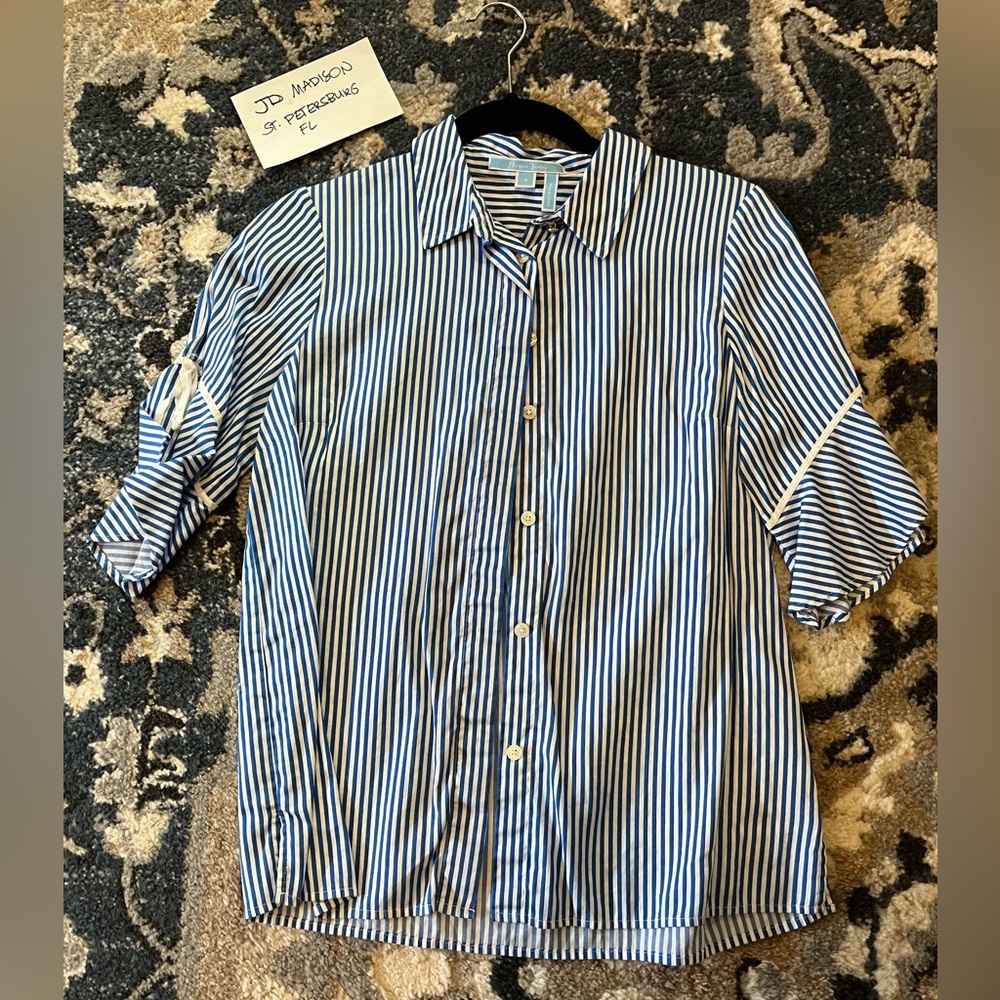 Draper James Button Up Top Size 4 Blue and White Striped - Picture 2 of 3